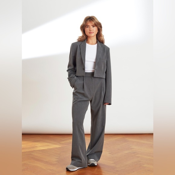 Djerf Avenue Favorite Pants - Picture 4 of 7